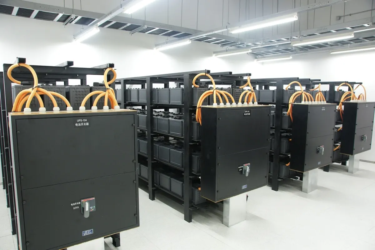 UPS power backup systems for server rooms in the UAE
